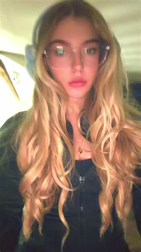 Faith Floris (@yourfavpinter3stgirl)’s videos with original sound - kawasuiii