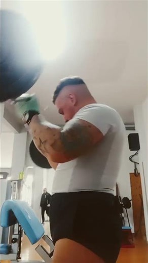 BRACCIA34/12✅ #muscle #motivation #bodybuilding #fitness #sports #palestra #shoulders #gym #workout