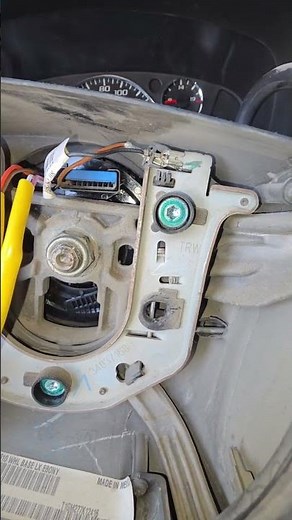 how to remove Chevrolet and gmc steering wheel air bag