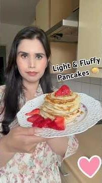 Light & Fluffy Pancakes 🥞 Perfect for breakfast/brunch #pancakes #easyrecipe #pancakebreakfast
