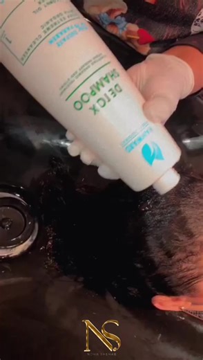 طرق طبيعية لعلاج الشعر دون فرد ضار