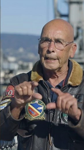 🚦 Glide Slope: How the Optical Landing System helps a Naval Aviator land on a Carrier! #navy #pilot