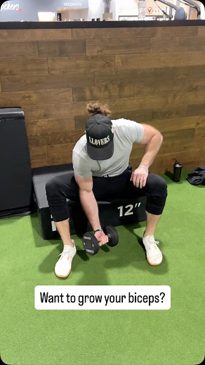 PSA: your elbow only bends one way. Relax. You don’t need 37 types of curls, bro. Your biceps don’t have secret diagonal fibers waiting to be “activated.” They do one job — they flex your elbow. That’s it. So maybe… just maybe… you don’t need: 💪 Standing curls 💪 Seated curls 💪 Incline curls 💪 Reverse-grip, pinky-twist, micro-supinated cable curls Your biceps don’t care how creative your setup looks. They care about tension, effort, and recovery. So instead of chasing the next “hidden angle,”