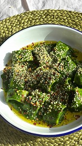 Follow @ZOE for more simple healthy recipes 💛 This creamy cavolo nero and bean pasta is one of the most delicious ways to eat your greens. The sauce gets it’s creamy texture from our favourite ingredient: beans! Which ups the fibre and plant protein content of this dish while keeping it vegan. A single serving of this sauce packs in your entire recommended daily intake of vitamin C, helping to support your immune health and cooking your greens like this with olive oil can help you better absorb