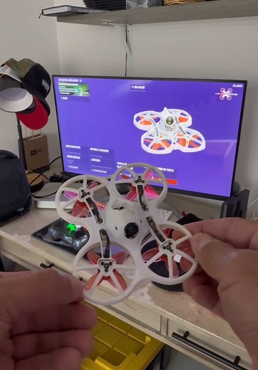 Velocidrone: El mejor simulador FPV para volar drones