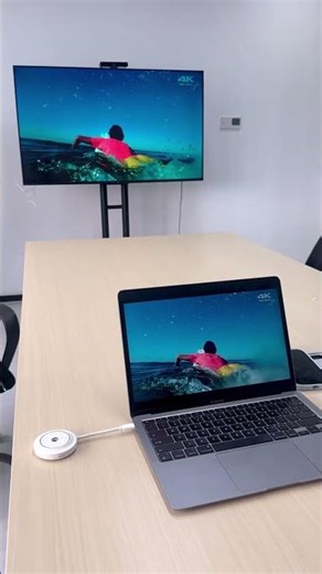 This 4K wireless screen mirroring device looks rather interesting.#expansion#screenmirroring