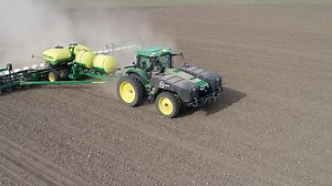 360 TANKS deliver the things you need for an efficient on-planter nitrogen system: weight balance, capacity, visibility, and accessibility. | 360 Yield Center