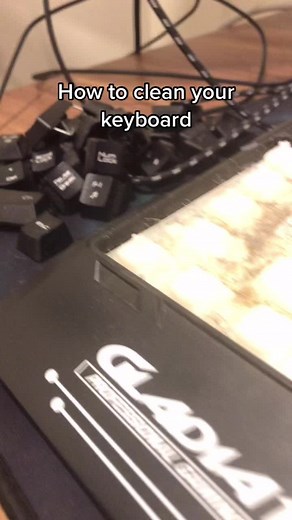 This is how to clean your mechanical keyboard in 1 minute #techtok #carterpcs #gamingpc #pc #pcgaming