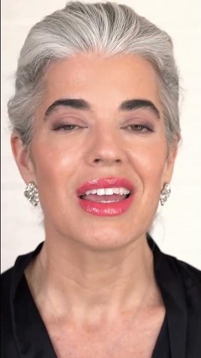 What Women Over 70 Are Using To Look 20 Years Younger!