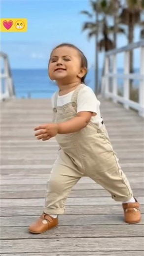 Adorable Little Girl Dance 😍💃 | Cutest Dance You’ll See Today ❤️🔥 #Shorts