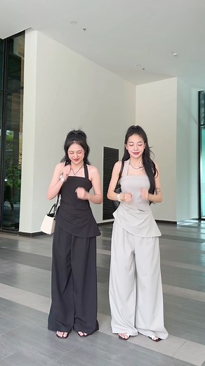 "Những thiết kế mới đang chờ các Nàng sắm hè nạhhh. Lẹ Lẹ dô Toha rinh các em ni dìa nhé!!(.) để Toha gửi cho nàng ngay nhé!___________________________________ .CONTACT US. TOHA CLOTHING CHUYÊN SỈ VÀ LẺ Caophuongthaoofficial Store: 9 Đường số 24, P.4, Quận 4, TPHCMInbox: m.me/TohaClothing/Web: Tohaclothing.com Tiktok: Toha clothes Shopee: https://shope.ee/2L62KvkznR LẤY SỈ : https://zalo.me/g/sxoscw933 Hotline: 09 4949 9292 | ToHa Clothing