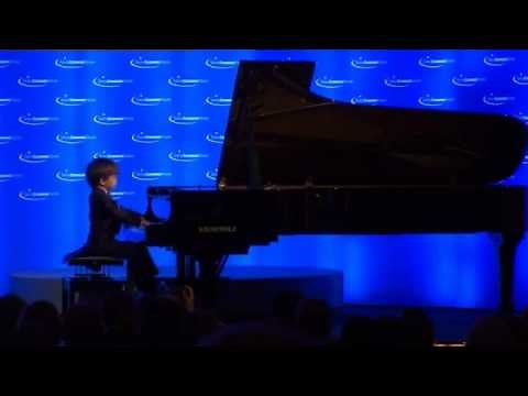 Ricky Kam (age 5) wunderkind "Mozart-Turkish March" alla turca (live)