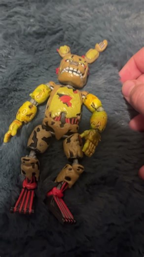 Golden Freddy vs spring trap