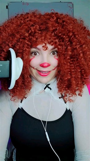 ASMR | My face when someone tells me their age #asmr #asmrenespañol #yesasmr