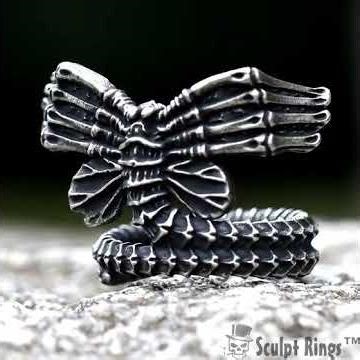 Sculpt Rings™ 44132 Alien Facehugger Ring Stainless Steel Sci-Fi Gothic Jewelry