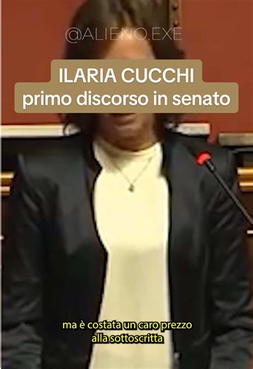 Nel 2022 Ilaria Cucchi entra per la prima volta in Senato come senatrice. Nel suo primo intervento prende la parola con tono fermo ma misurato, ricordando il percorso che l’ha portata fino a lì. Non cerca commozione, ma consapevolezza. Ricorda che le istituzioni devono essere al servizio dei cittadini, soprattutto dei più fragili. Il suo discorso non è solo politico, è personale e civile. Un momento che segna l’ingresso in Parlamento di una voce nata dalla società e dall’esperienza diretta.