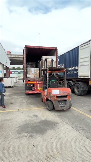 Container loading tiles from China to Ghana