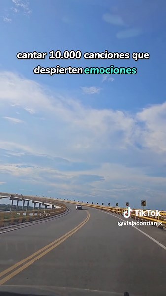 Viaja con Danis: Aventura en Colombia
