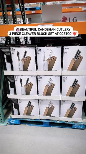 🔪If you have a set of @CangshanCutlery knives you have to grab and add this beautiful 3 piece Cleaver knife block set to match!! 📍Available in @Costco warehouses nationwide and on Costco.com for $69.99! #cangshanpartner . 🙋🏻‍♀️We have the matching knives and the wood block on these sets are incredibly beautiful! And the knives are sooo sharp! A perfect and must add to your kitchen countertops! They also make great gifts!! . 😍Includes: * (1) 7” Vegetable Cleaver * (1) 6” Meat Cleaver * (1) A