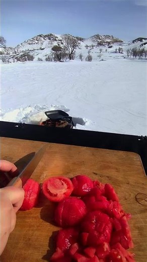 How to Cook Fast in Snow: Quick Winter Campfire Recipes • Rapid Wilderness Cooking Guide