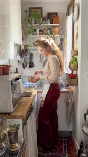 a i n s l e y d u r o s e on Instagram: "Recipes below!🍽️ When I need a comforting meal, steak au poivre with a cognac mushroom cream sauce, pommes fondantes(the most indulgent, melt-in-your-mouth potatoes), & a classic crème brûlée always hits the spot.☺️ Ever wish you could keep all your favorite recipes — mine included — in one digital cookbook? @recime.app makes it so easy to save, organize, & plan your meals.🥰Try it by saving my recipes below!📲 Link in bio to check out the app. P.S. My L