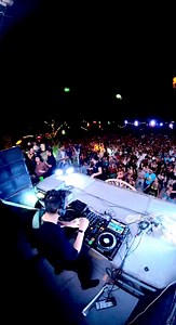 97K views · 10K reactions | "Ready to turn up the beat and bring on the House Party vibes?  Dive into my playlist on Spotify filled with groovy tunes, perfect for beach and pool parties, dancing and spreading the love!  Hit that LISTEN button now and let's get this party started with Leandro Da Silva!  #HouseMusic #DanceFloorFrenzy #BeachParty #PoolParty #LeandroDaSilva #SpotifyPlaylist" | Leandro Da Silva Dj | Facebook