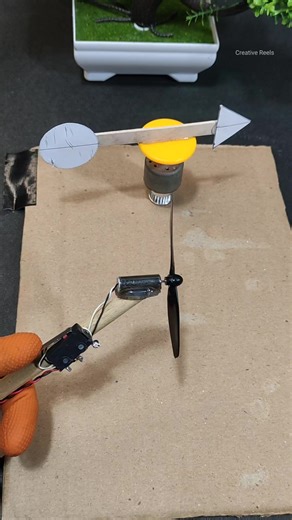 Wind direction detection machine using DC motor #tech #dcmotorproject