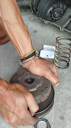 Cara Pasang per pully secondary motor matick tanpa treker #motorcycle #motor #tutorial | Ade Aripin