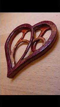 Pretty little wooden heart. #diy #diywood #heart #wood #tutorial #giftidea #creativediy #crafts