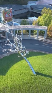 The attraction that forever changed the culture of our town and draws visitors from around the world—@crystalbridgesmuseum 🖼️ With American art and exhibitions, stunning architecture, and 120 acres of Ozark nature, this is one of the most iconic places in #BentonvilleAR ✨ Plus, general admission is always free. Experience it for yourself the next time you #VisitBentonville! 📍HOW TO GET THERE | Park on campus or take a short 0.7 mile walk from the Bentonville Square via the @razorbackgreenway t