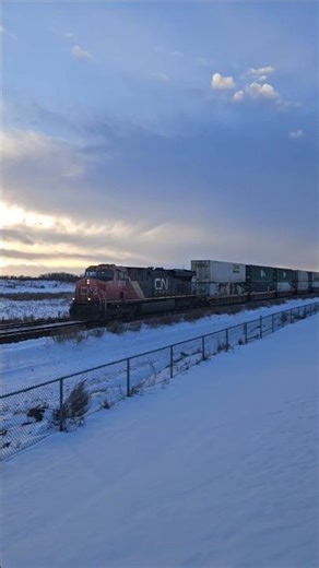 cn 2272 he moving to fast #cn #railway #train