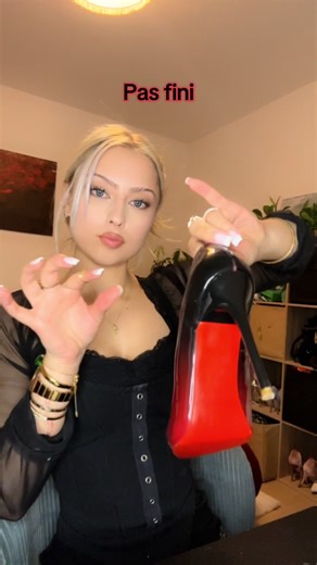 La magie des semelles rouges : Louboutin et style