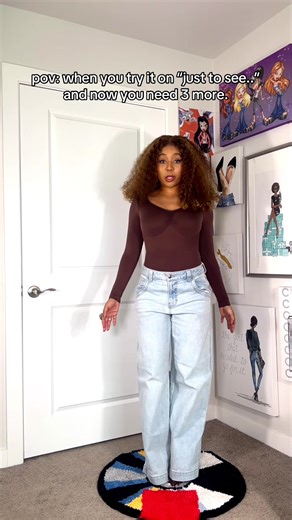 I’m obsessed with this wig 🤎 I need 10 of them! #wig #curlywig #tiktokshopblackfriday #tiktokshopcybermonday #tiktokshopsparkcreator