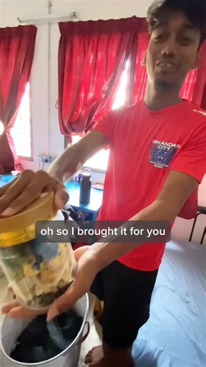 DetailedNote on Instagram: "Touring student’s room for 50 bucks. #university #students #studentlife #dorm"