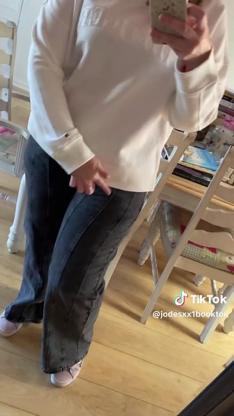Amazing Jeans for Thick Thighs with Adjustable Waist
