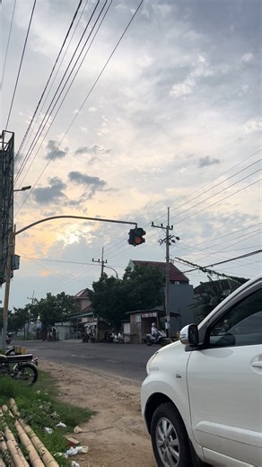 zakii_ahm (@aaa_zaky)’s videos with The Earth is a Very Small Dot - Matt Maltese