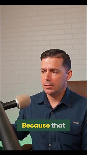 Pilots must ask about compensation and legality, especially with non-certificated operators or flying for friends. Context matters to avoid illegal operations. #PilotResponsibility #AviationSafety #FlightLegality #PilotTraining | VSL Aviation