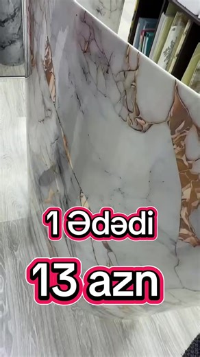 1.20*2.80 ölçüsündə 2.5 mm qalınlığında arxası yapışqanlı pvc divar panelləridir. Nəmişliyə ve oda qarşı davamlıdır. Arxasının yapışqanı möhkəmdir. Keyfiyyətli məhsuldur. Bazardaki daha ucuz mallar ile keyfiyyət fərqi hiss olunur hem materialında (sıxlığı və pvc-nin doldurulma həcminə görə), həm dizaynında, həm də Paketlənməsində. Hər bir ədəd məhsul ayrı paketdə və ayrı rulondadır. Rayonlara çatdırılma təşkil edə bilərik(əlavə ödənişlə). Topdan alışda endirim olunacaq. #pvc #panel #pvcpanel #ne