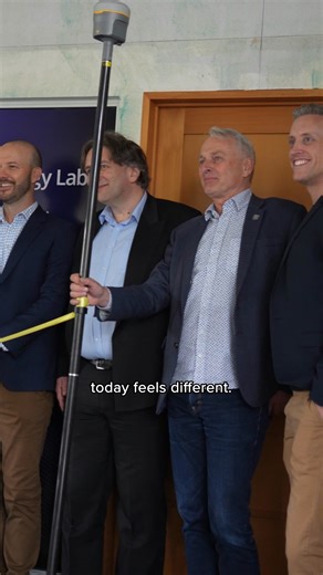 Celebrating the launch The Trimble Technology Lab as a collaboration between the global technology company Trimble and Otago ✅ This fantastic initiative will bring our experts in the School of Surveying Te Kura Kairūri and the School of Computing Te Kura Rorohiko together, opening a world of exciting possibilities 🧑🏻‍🤝‍🧑🏻 🤩 | Sciences at University of Otago