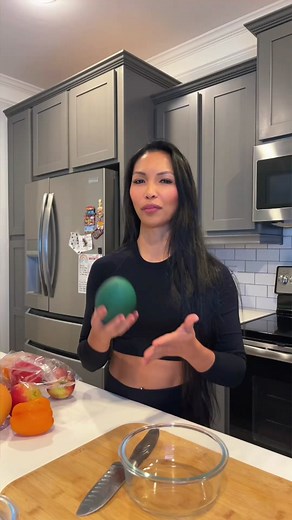 Emu egg taste just like regular eggs, they are rich and creamy and it contains all 8 essential amino acids. Eat them anyway you would a regular egg: omelette,scrambled,frittata,baked egg or pancakes #mealprepping #filipina #cooking #emuegg #emu #eggs #mealpreplife #foodie #healthylifestyle