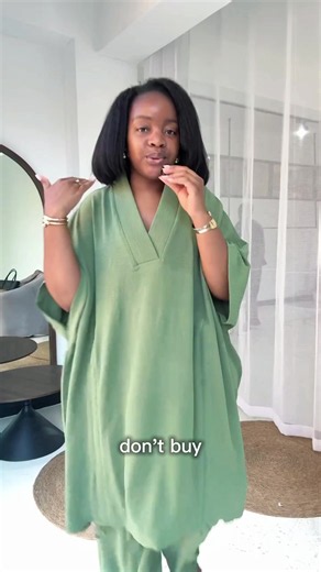 Elegant enough for special occasions, chic enough for everyday wear, and versatile enough to style countless ways the Thuli Set is a true wardrobe essential.❤️ Comment “ link “ I will send you the shopping link✨