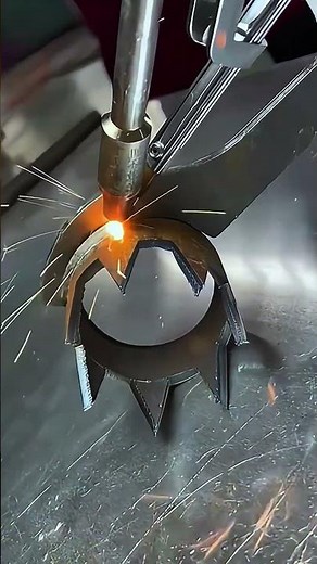 Next-Level Welding! Handheld Laser Welder Melts Metal With Extreme Precision ⚡🔥