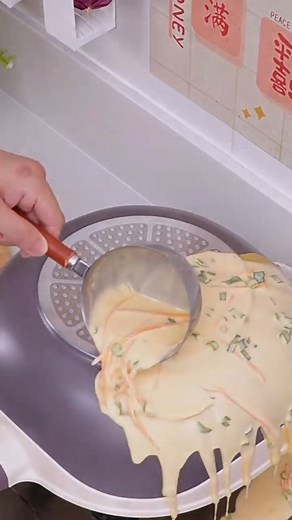 Even Heat. Easy Clean. 👉👇 https://taylorbrio.shop/products/titanium-ceramic-non-stick-pan #cookingathome #KitchenEssentials #kitchenhacks #cookware #cookingtips | Taylor Recipes