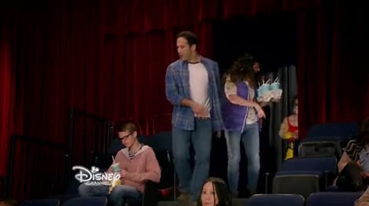 Stuck In The Middle - S 1 E 4 - Stuck at the Movies