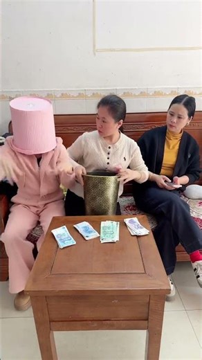 마을 사람들의 짧은 웃음 😂 #코메디 #재미있는 #단편영상