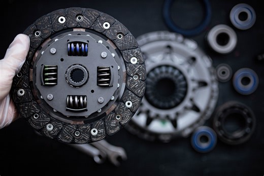 Entretien : quand faut-il remplacer l'embrayage de sa voiture ?