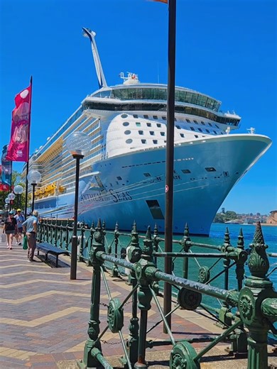 Explore Royal Caribbean's Anthem of the Seas Cruise