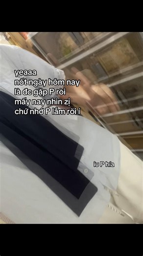 mai công khai P với mn lun,những gì mik đang sở hữu bgio là thứ mà 1 năm trc mik chưa từng dám nghĩ đến,nhận nhìu quá là ko nên!bt trc kqua ròi💔thế nào cx né mik như những ng trc à#notbanhlot #iuPhia #xh