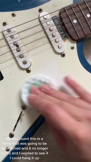 Pt.2? If you know how to do this please help #guitar #clean #fyp #helpme #broken #electricguitar #foryoupage #foryou