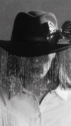 Ride is finally out! Ride was the first song I wrote for this record. I made it in 2024 with my best friend Jack Peñate and Karma Kid, who feature throughout the album. It was made specifically to be played at NYC Downlow - which Gideon kindly allowed! We have been waiting for the right time to release it, so after two years, it’s all yours! It’s a song for the club, for the dancefloor - and I want you to feel absolutely amazing listening to it! X jessieware.lnk.to/ride | Jessie Ware